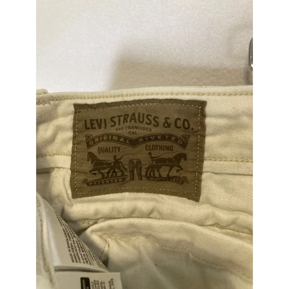 Rugged Utility Levi's Mens‎ 36 Cream Cotton Multi Pocket Cargo Shorts 12463-0028